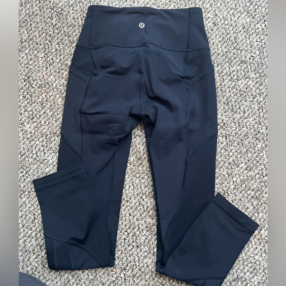 Lululemon Fast and Free Legging 25” - Picture 2 of 6